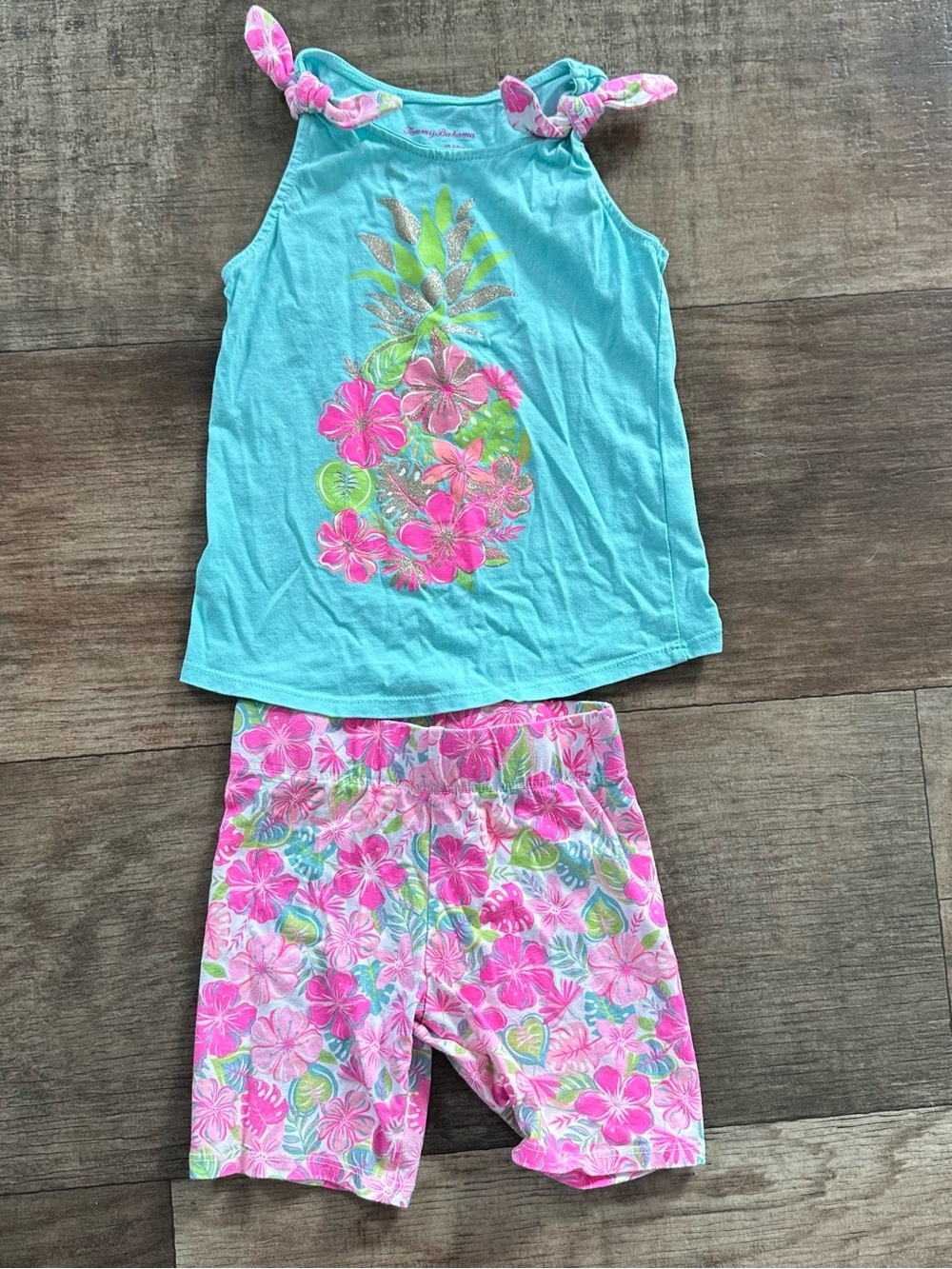 Tommy Bahama 3-4 year tank top and biker shorts outfit